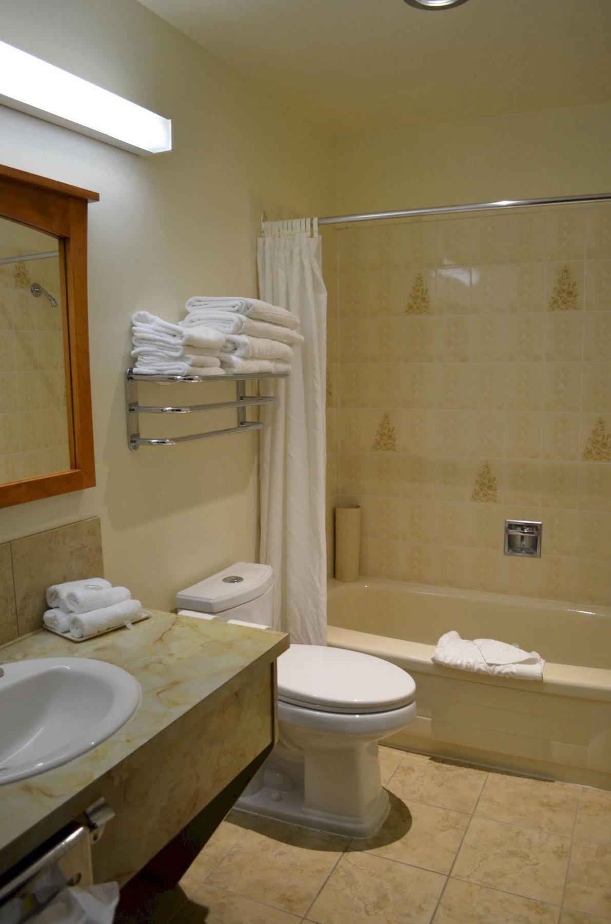 Fortune Motel Kamloops Ngoại thất bức ảnh